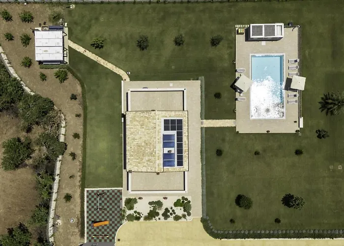 Nora Βίλα Scicli